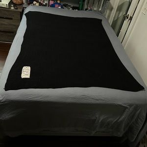 RAE DUNN RELAX BLANKET